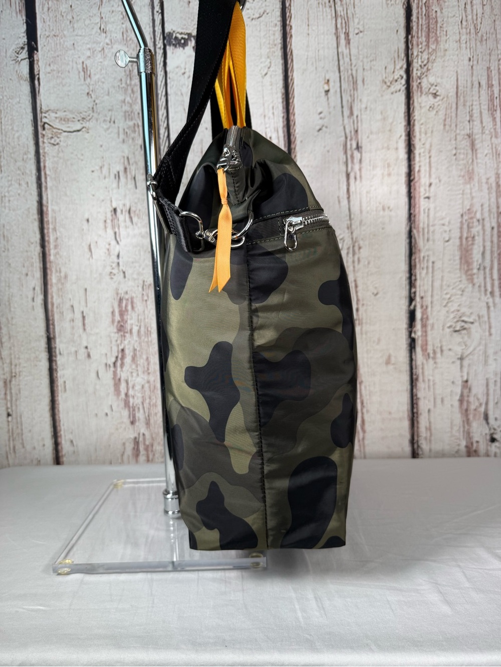 The Pretty Simple 3 Sisters Collection Nelly Nylon Camo Crossbody Tote Bag Purse - Picture 7 of 13